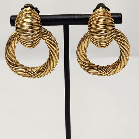 Doorknocker Textured Gold Tone Large Clip On Earrings Vintage Chunky Retro - Picture 2 of 6